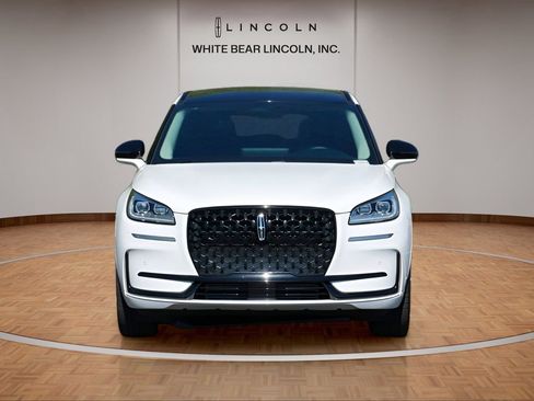 Used 2023 Lincoln Corsair Reserve w/ Equipment Group 201A AWD/4WD image 2