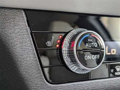 New 2025 Mitsubishi Outlander SE image 25