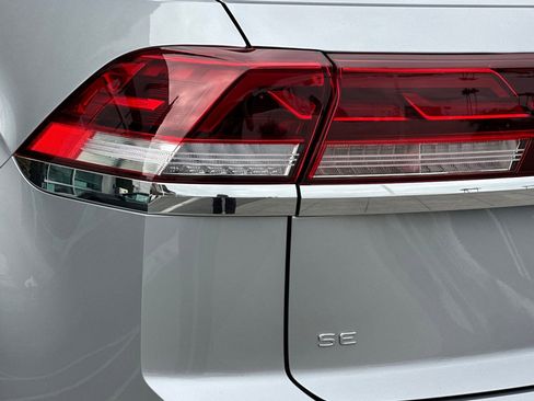 New 2026 Volkswagen Atlas Cross Sport SE image 7