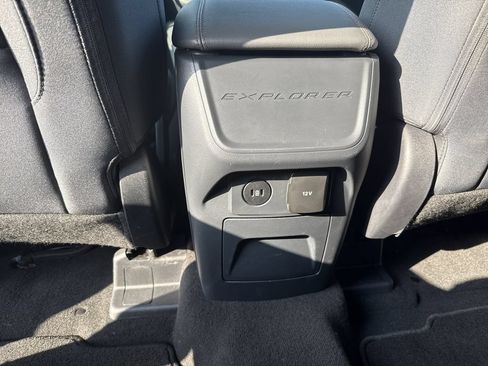 New 2026 Ford Explorer Active RWD image 26