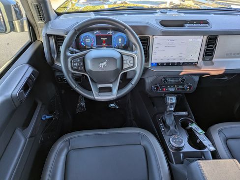 New 2025 Ford Bronco Outer Banks AWD/4WD image 19