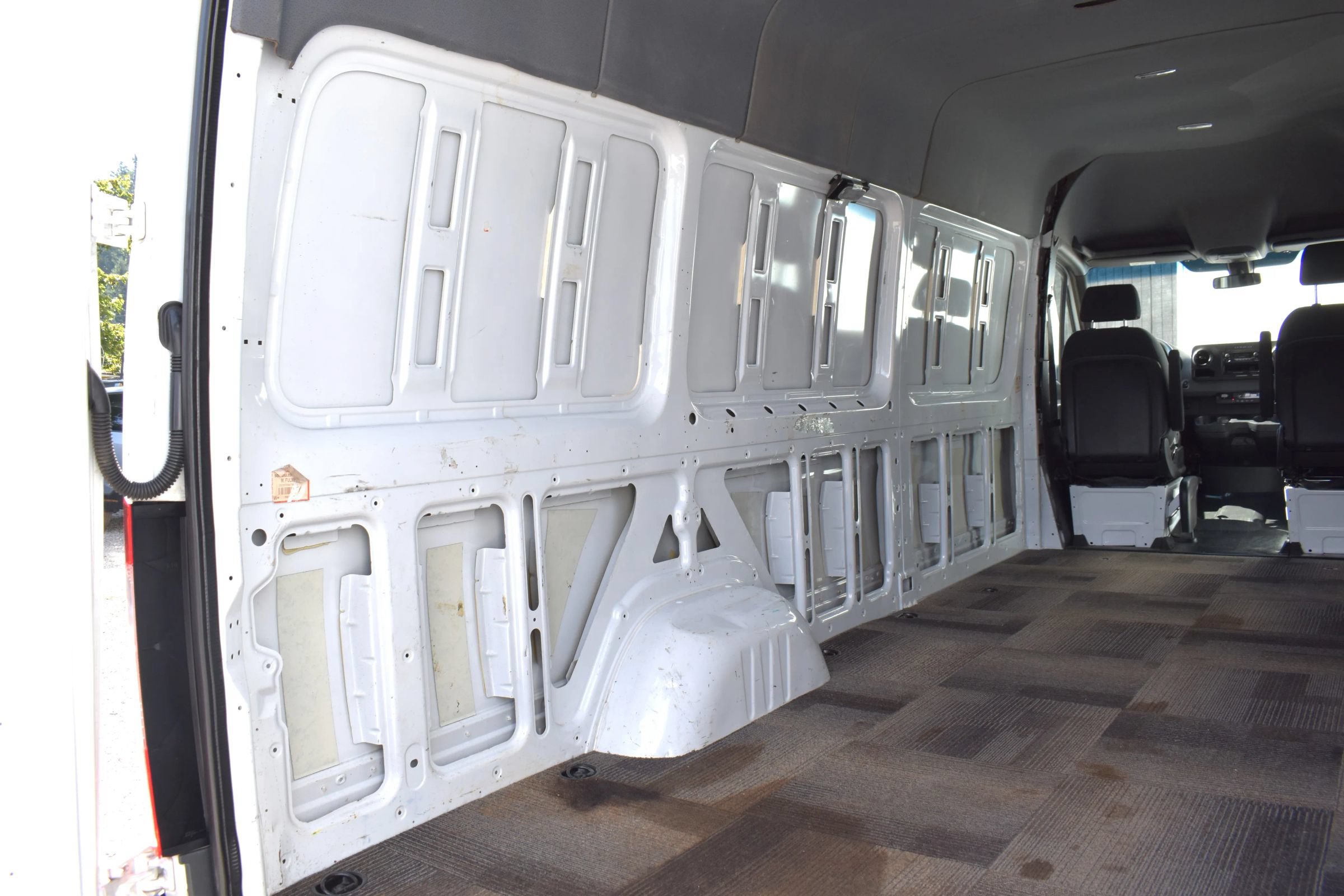 Used 2021 Mercedes-Benz Sprinter 2500 image 22