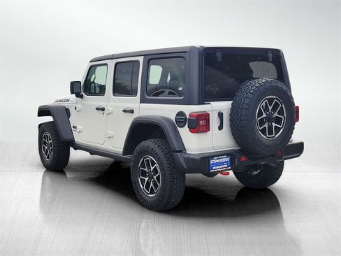 Used 2024 Jeep Wrangler Unlimited Rubicon image 6