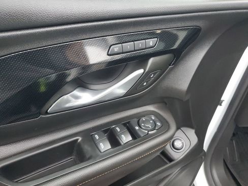 Used 2022 GMC Terrain AT4 w/ Infotainment Package II image 14