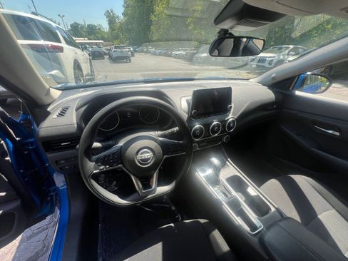 Used 2025 Nissan Sentra SV image 28