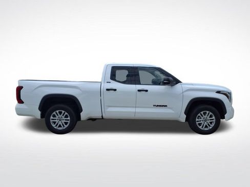 Used 2022 Toyota Tundra SR5 w/ SR5 Convenience Package RWD image 28