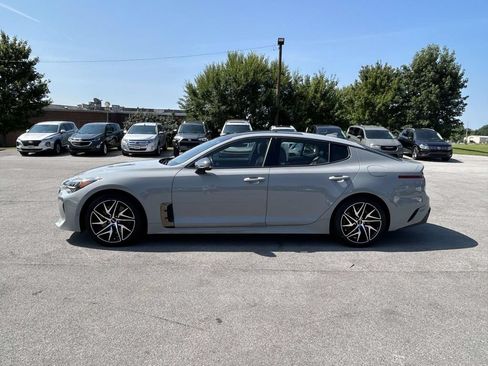 Used 2022 Kia Stinger GT-Line w/ Sun & Sound Package RWD image 4