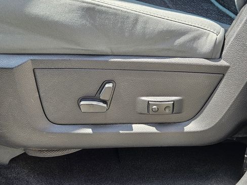 Used 2013 RAM 1500 Big Horn RWD image 19