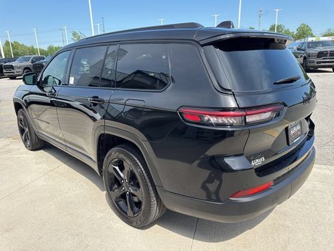 Used 2024 Jeep Grand Cherokee L Limited w/ Luxury Tech Group II AWD/4WD image 9