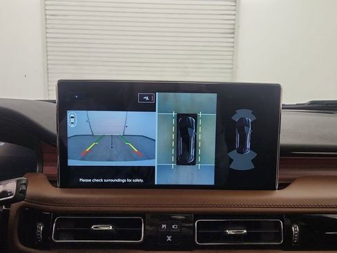 Used 2023 Lincoln Nautilus Reserve w/ Equipment Group 202A AWD/4WD image 30