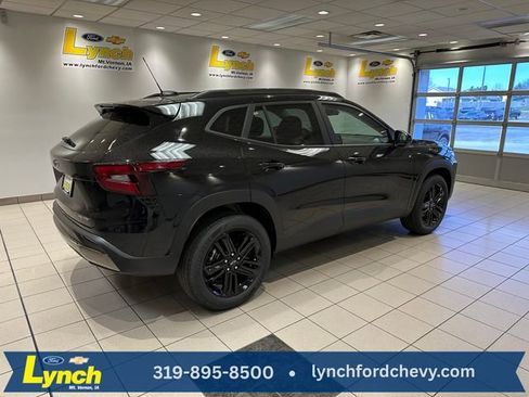 New 2026 Chevrolet Trax ACTIV w/ Driver Confidence Package FWD image 17