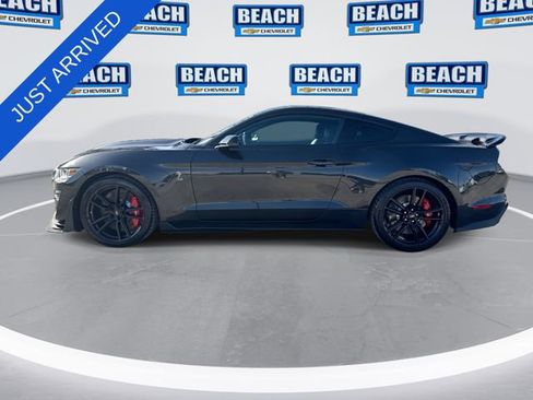 Used 2022 Ford Mustang Shelby GT500 w/ Technology Package RWD image 5
