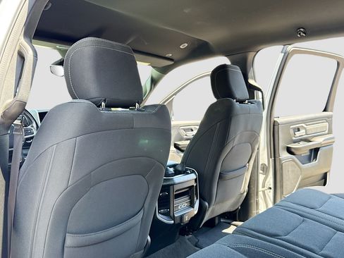 Used 2020 RAM 1500 Big Horn AWD/4WD image 7