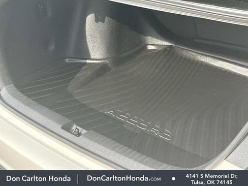 Used 2023 Honda Accord Sport image 7