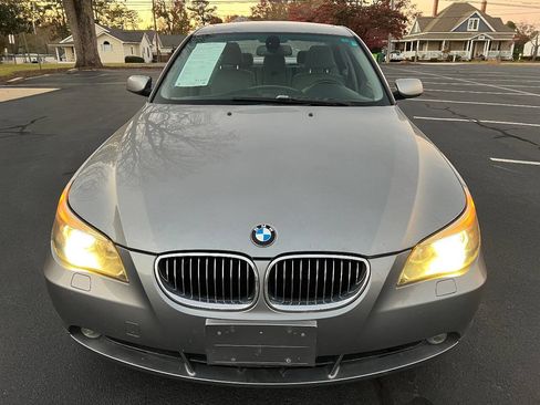 Used 2007 BMW 530xi Sedan image 3