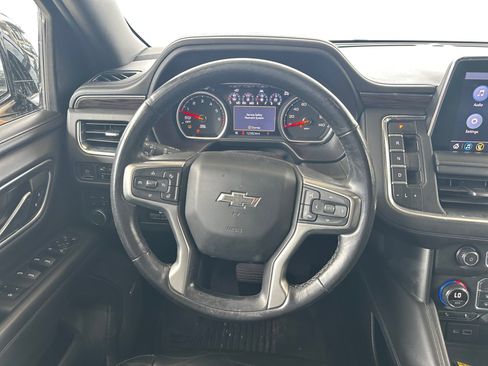 Used 2021 Chevrolet Tahoe Z71 w/ Z71 Off-Road Package AWD/4WD image 13