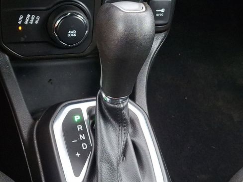 Certified 2021 Jeep Renegade Sport w/ Sport Appearance Group image 15