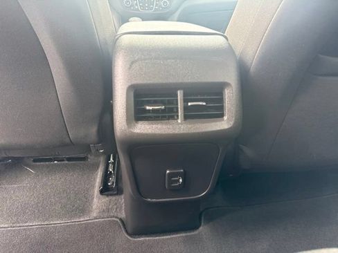 Used 2024 Chevrolet Equinox LT FWD image 30