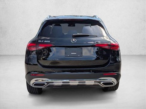 Certified 2026 Mercedes-Benz GLC 300 image 7