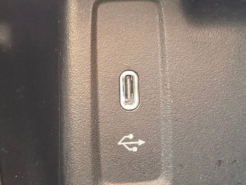 Certified 2023 Mercedes-Benz GLC 300 4MATIC image 30