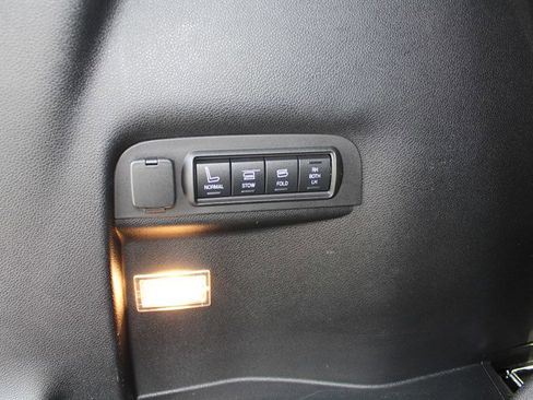 Used 2017 Ford Explorer Sport w/ Equipment Group 401A image 28