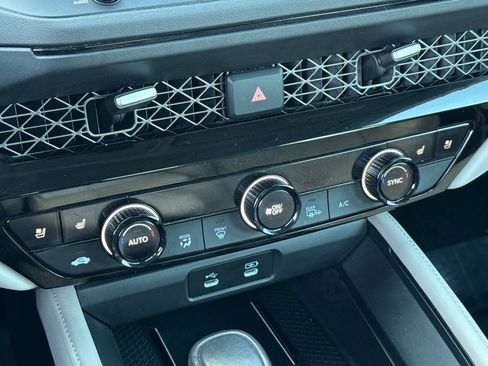 Certified 2023 Honda Accord Touring image 19