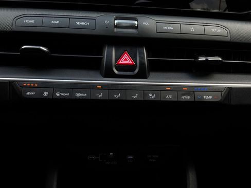 Used 2025 Kia K4 FWD image 28