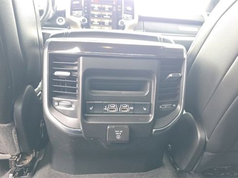 Used 2019 RAM 1500 Laramie image 24