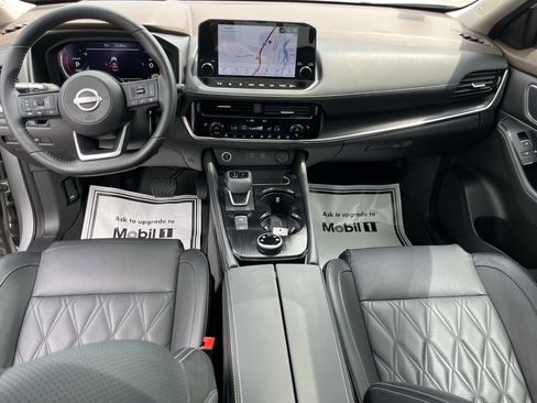 Used 2023 Nissan Rogue Platinum w/ Platinum Premium Package AWD/4WD image 20