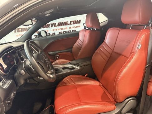 Used 2019 Dodge Challenger SRT Hellcat Redeye image 14