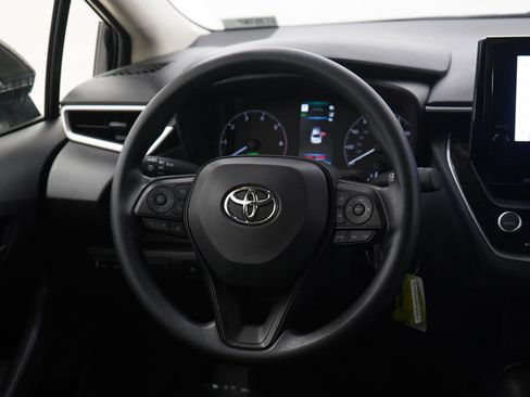 Used 2025 Toyota Corolla LE image 13