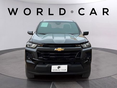 Used 2024 Chevrolet Colorado LT w/ LT Convenience Package II image 3