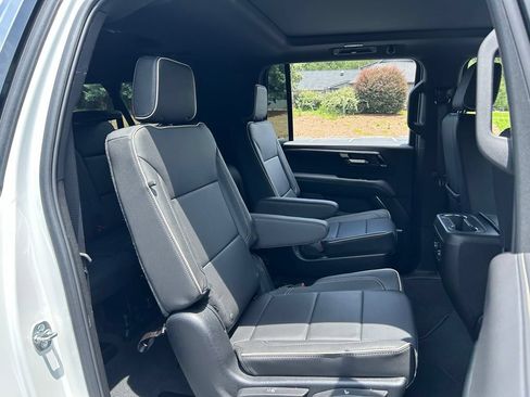 Used 2025 Chevrolet Suburban Premier w/ Sun And Tow Package AWD/4WD image 51