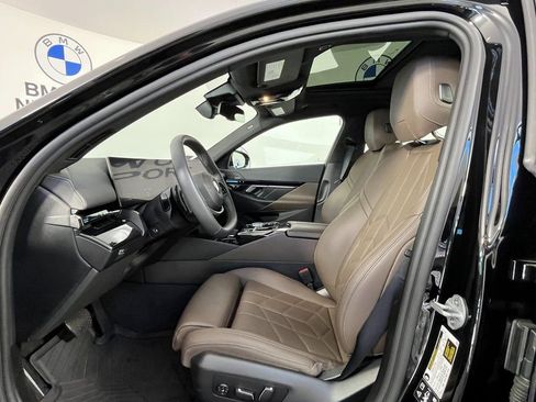 Certified 2025 BMW 530i xDrive image 22