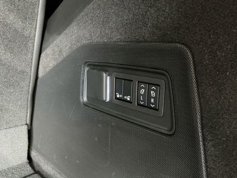 Used 2024 Cadillac Escalade Sport w/ LPO, ONYX Package AWD/4WD image 30
