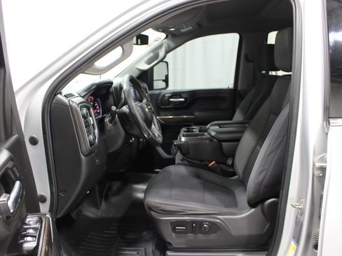 Used 2020 Chevrolet Silverado 2500 LT w/ All Star Edition AWD/4WD image 3