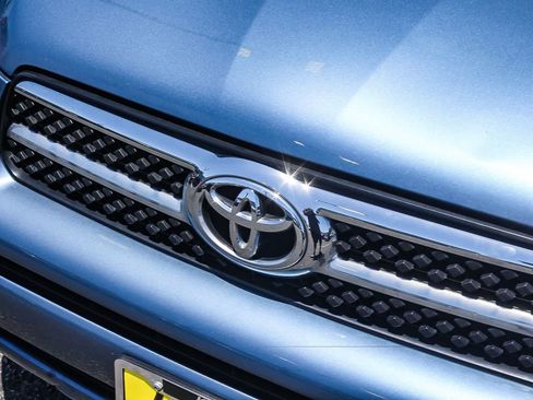 Used 2008 Toyota RAV4 Limited FWD image 14