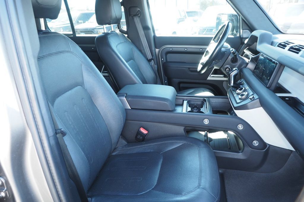 Used 2021 Land Rover Defender 110 SE AWD/4WD image 21
