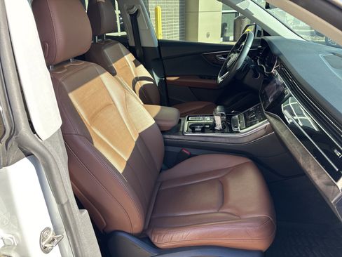 Used 2019 Audi Q8 Premium Plus w/ Premium Plus image 33