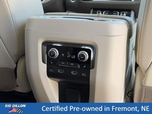 Used 2024 GMC Yukon Denali w/ Denali Reserve Package AWD/4WD image 23