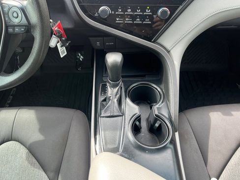 Used 2019 Toyota Camry LE image 22
