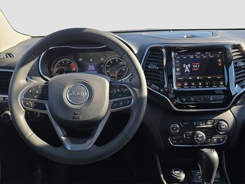 Used 2021 Jeep Cherokee Limited w/ Elite Package image 12