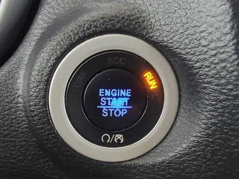 Used 2019 Dodge Journey SE FWD image 20