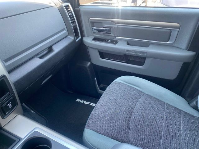Used 2014 RAM 2500 SLT w/ Luxury Group AWD/4WD image 17