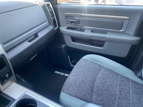 Used 2014 RAM 2500 SLT w/ Luxury Group AWD/4WD image 17