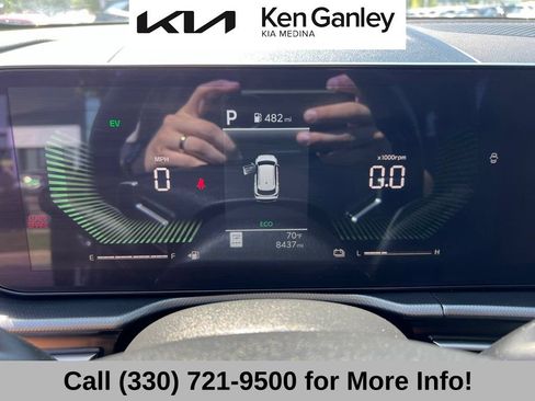Certified 2026 Kia Sportage LX FWD image 31