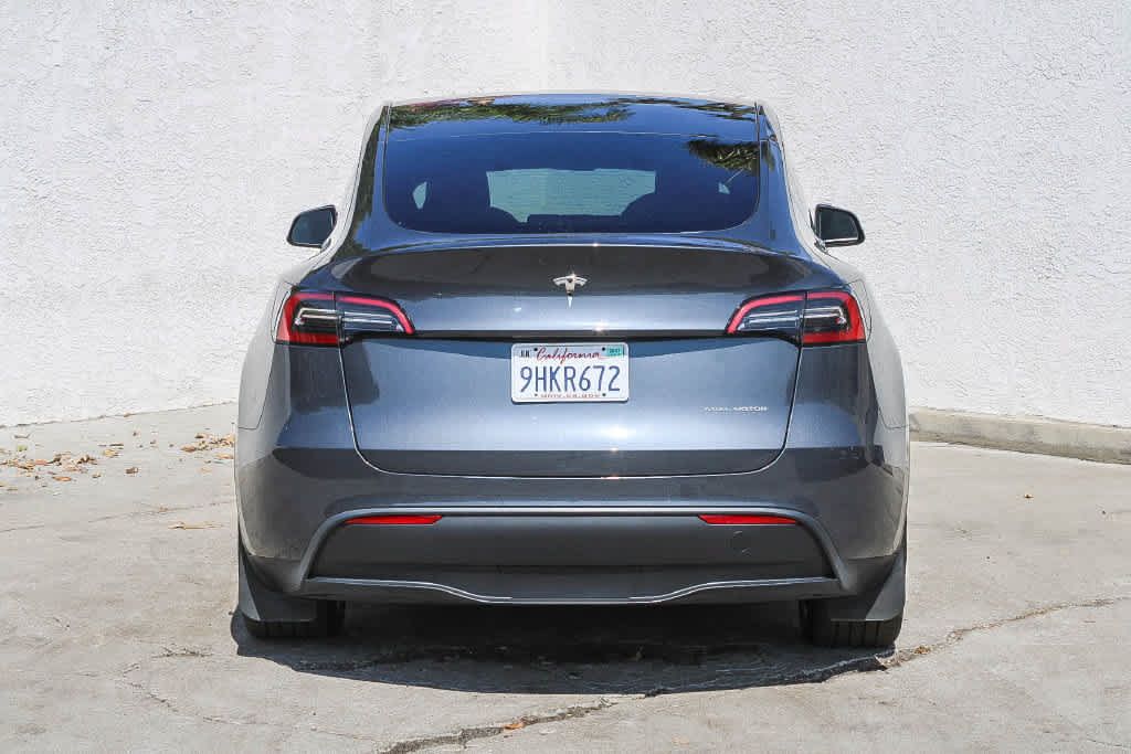 Used 2023 Tesla Model Y Long Range AWD/4WD image 5