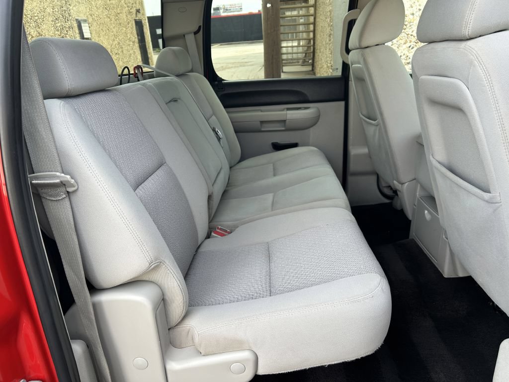 Used 2011 Chevrolet Silverado 1500 LT RWD image 12