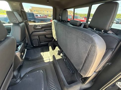 Used 2023 GMC Sierra 1500 AT4 w/ AT4 Premium Package AWD/4WD image 49