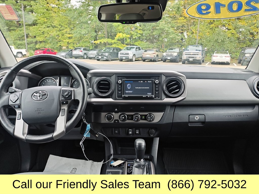 Used 2019 Toyota Tacoma SR5 AWD/4WD image 15